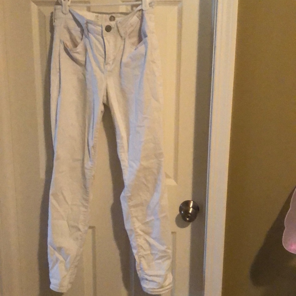 White stretchy jeggings